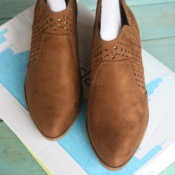 City Classified Emerge Chestnut Cut Out Boots - Picture 7 of 8